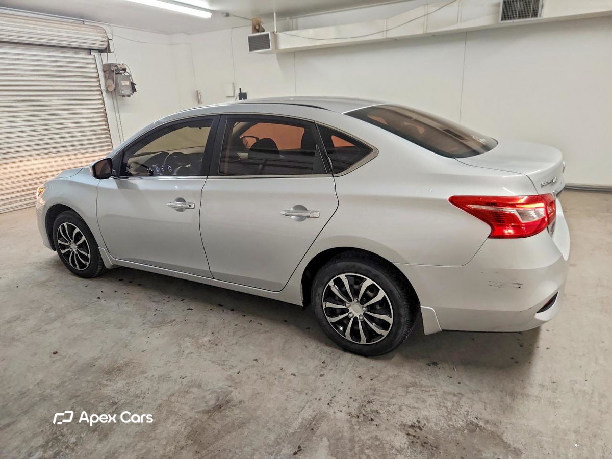 Nissan Sentra 2018
