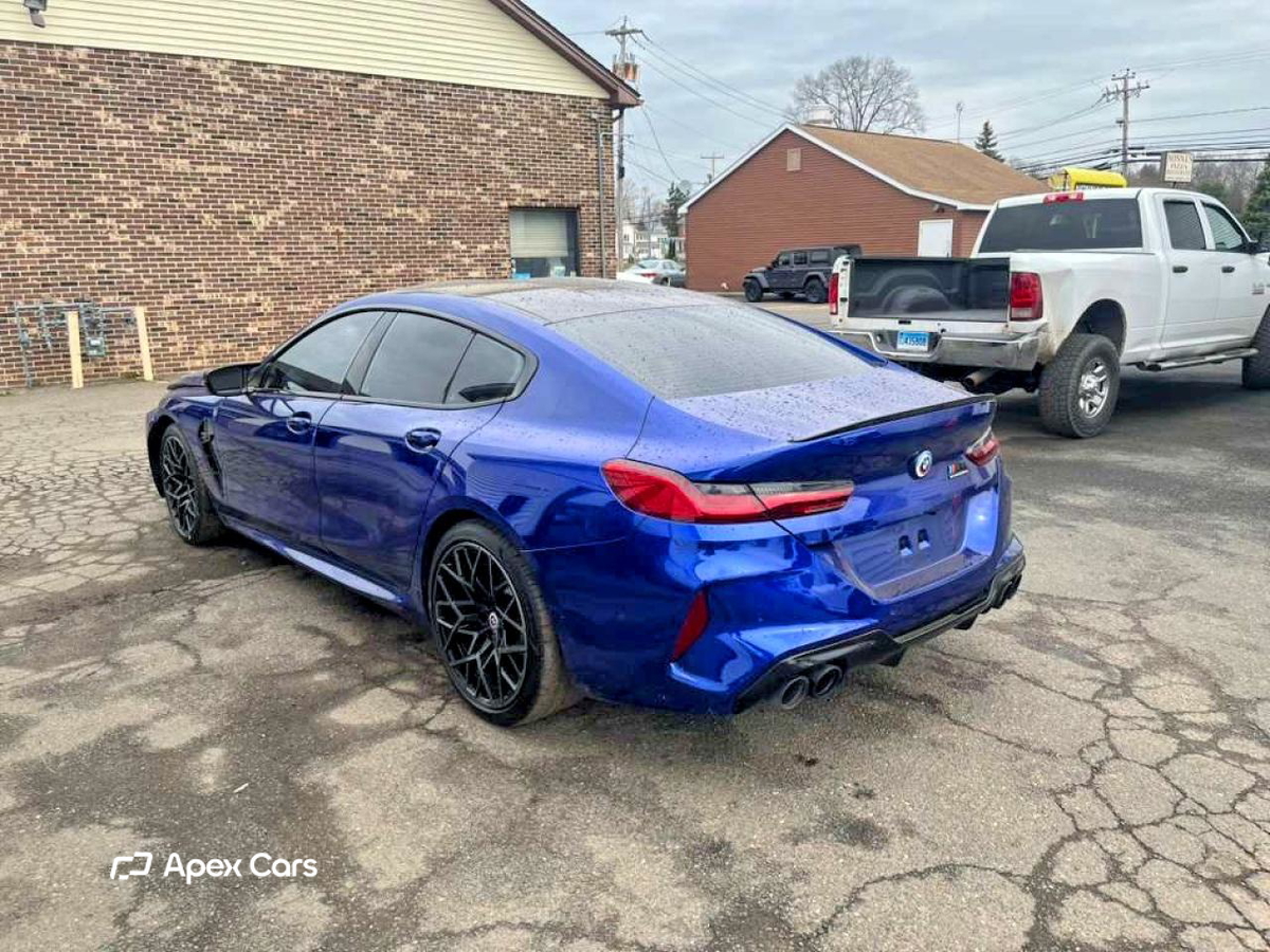 BMW M8 2023