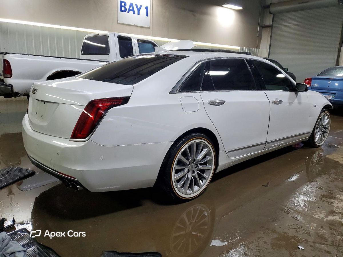 Cadillac CT6 2017