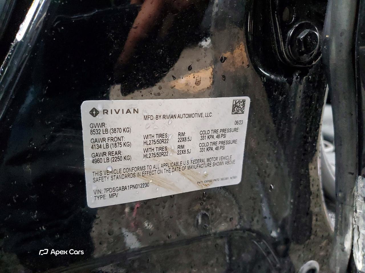 Rivian R1S 2023