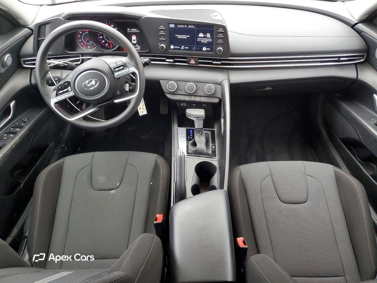 Hyundai Elantra 2023