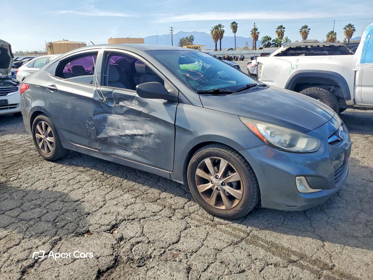 Hyundai Accent 2012