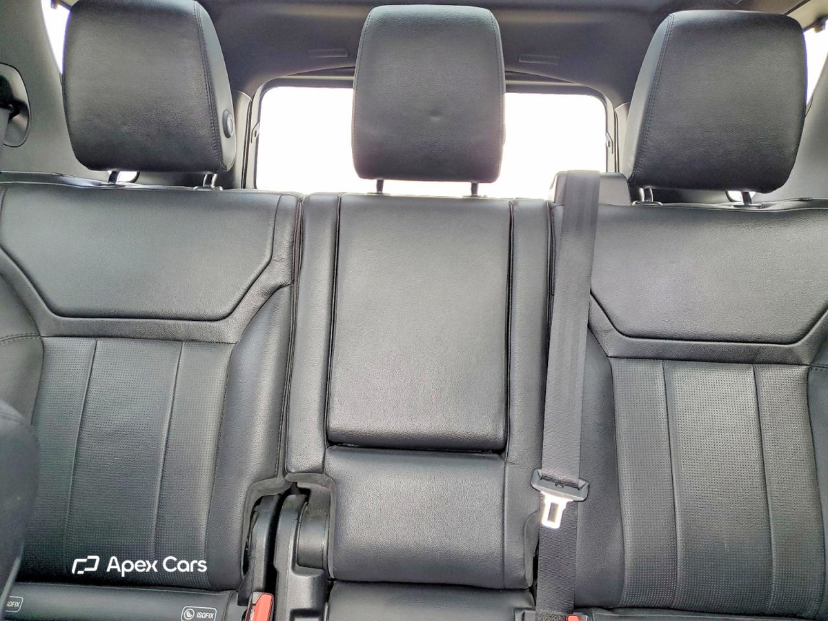 Land Rover Discovery 2019
