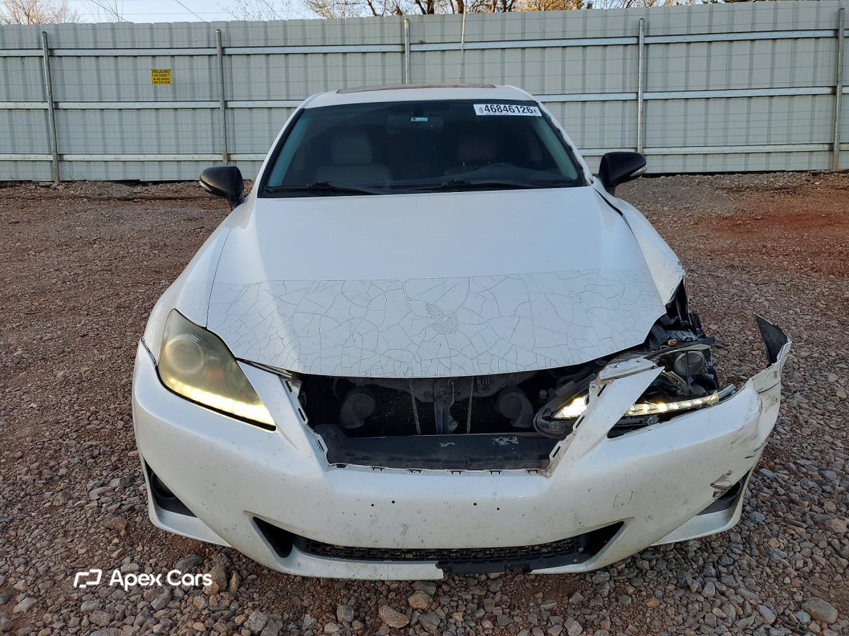 Lexus IS 2012
