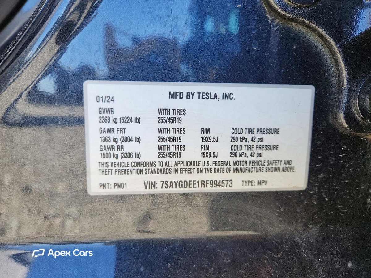 Tesla Model Y 2024