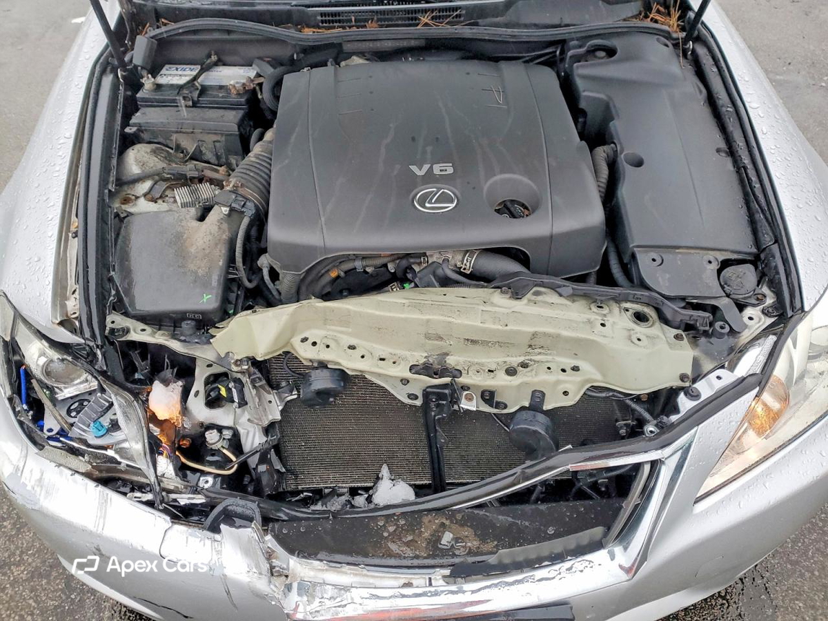 Lexus IS 2010