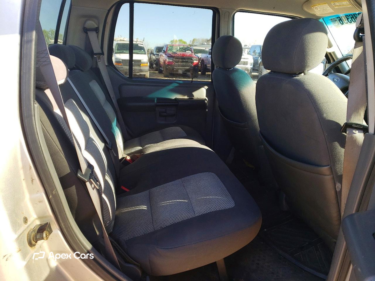 Ford Explorer 2004