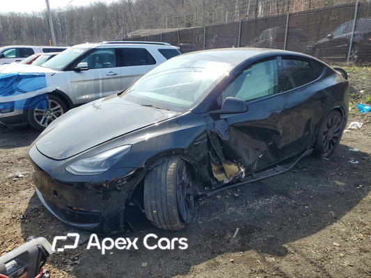 Tesla Model Y 2021 - Image 1 of 12