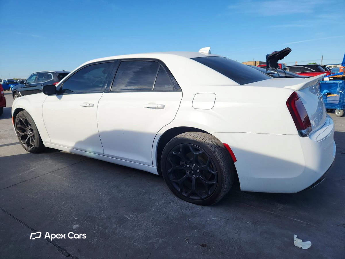 Chrysler 300 2020