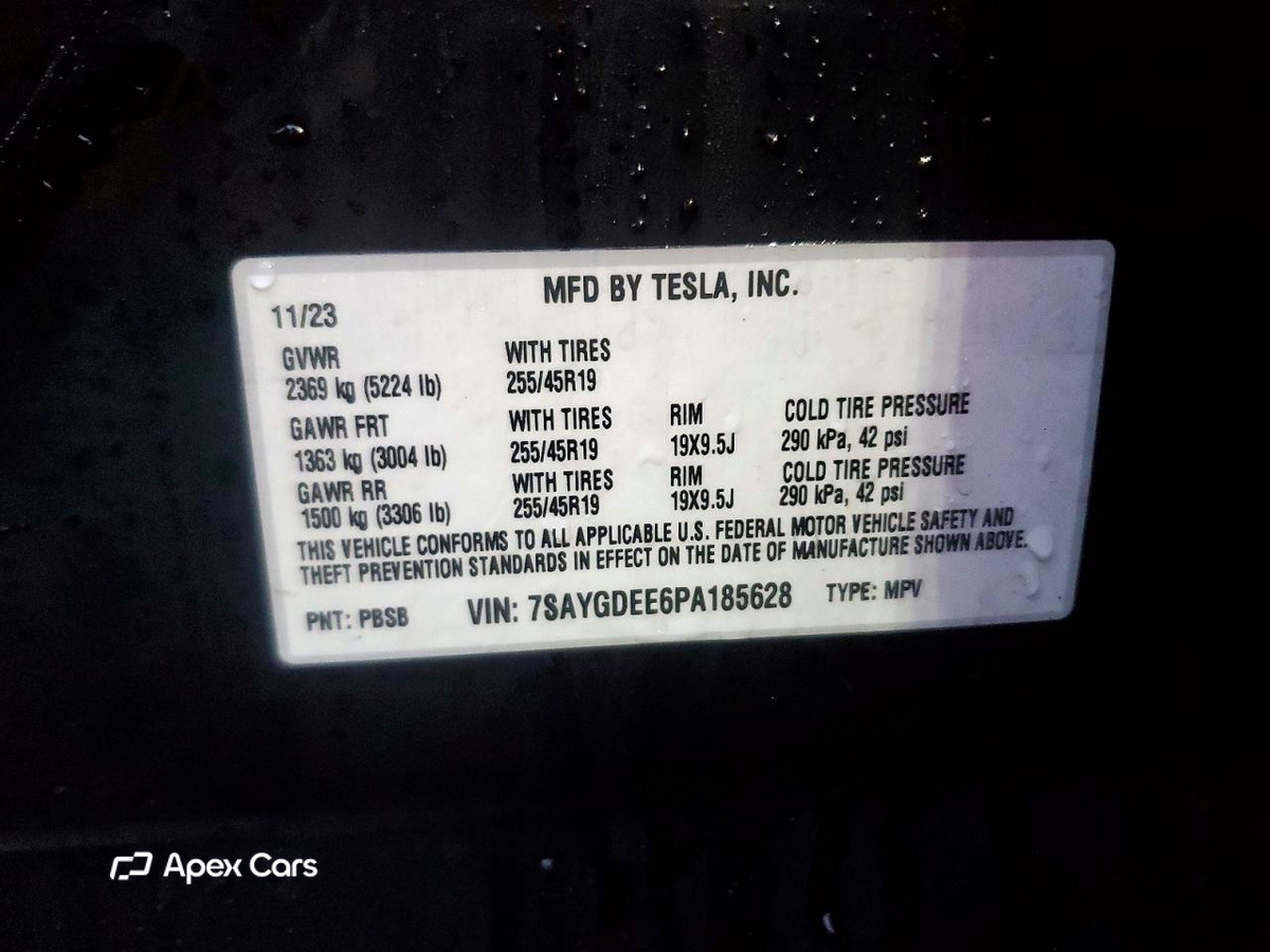 Tesla Model Y 2023