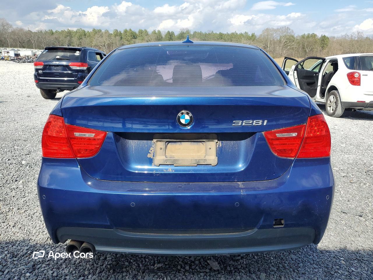 BMW Series 3 2011