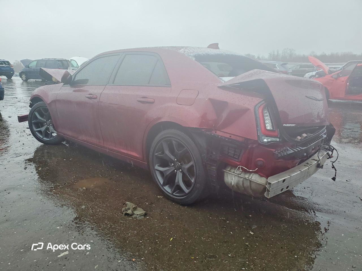 Chrysler 300 2021