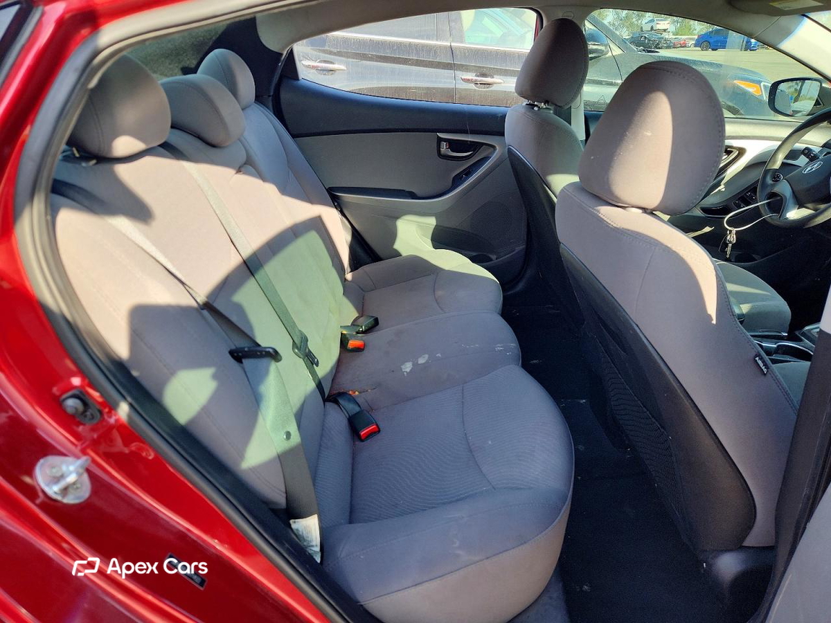 Hyundai Elantra 2016