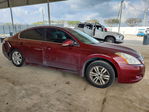 Nissan Altima 2010