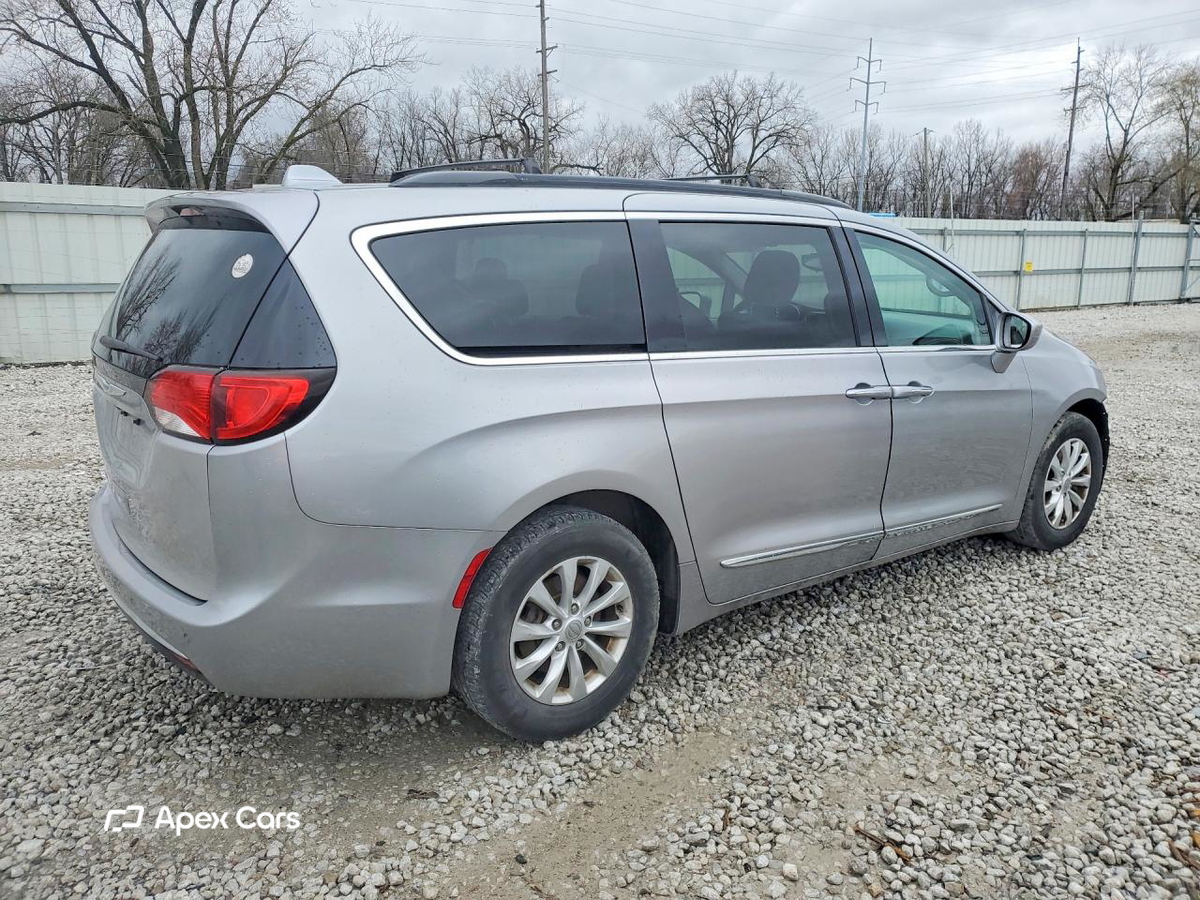 Chrysler Pacifica 2017