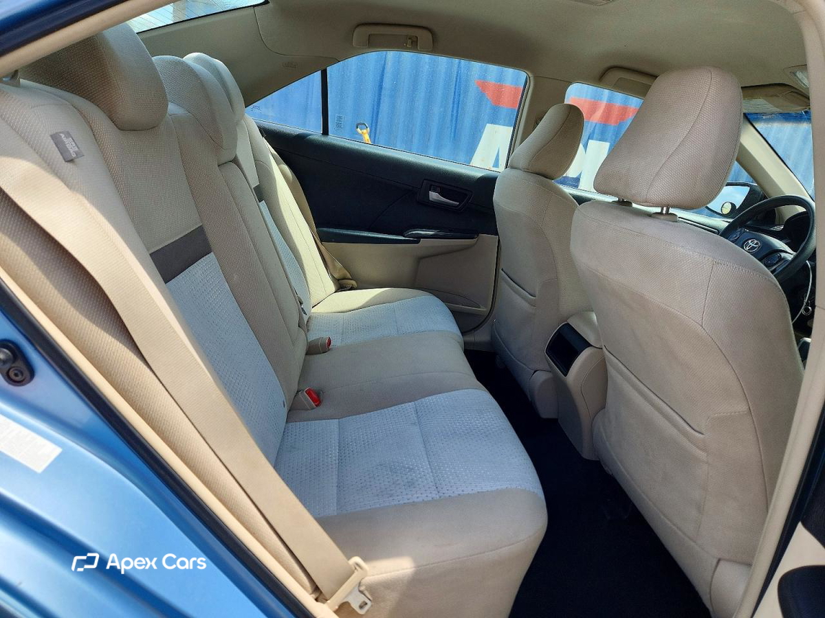 Toyota Camry 2012
