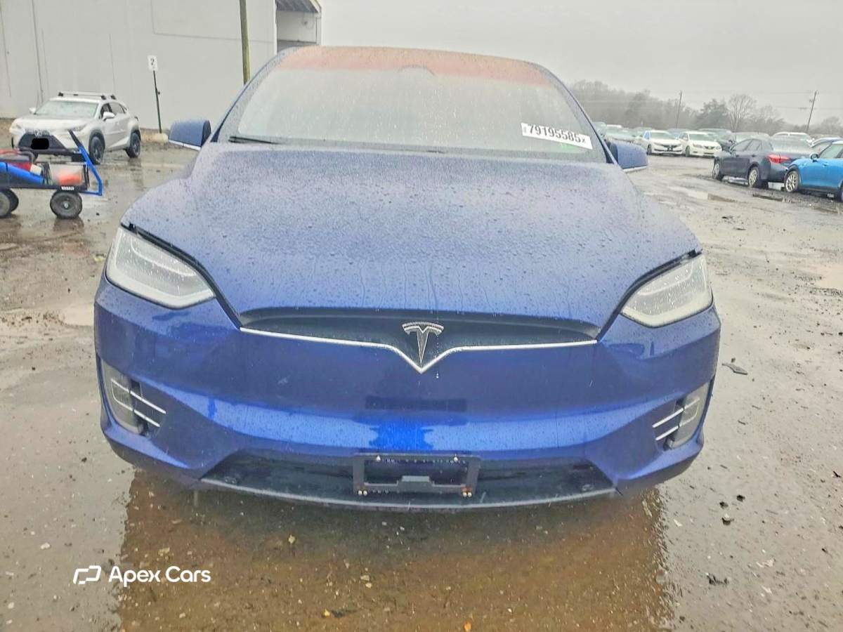 Tesla Model X 2018