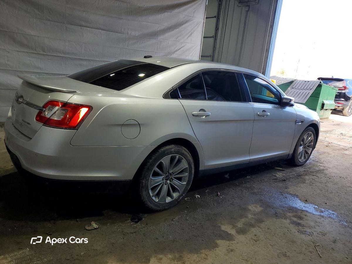 Ford Taurus 2011
