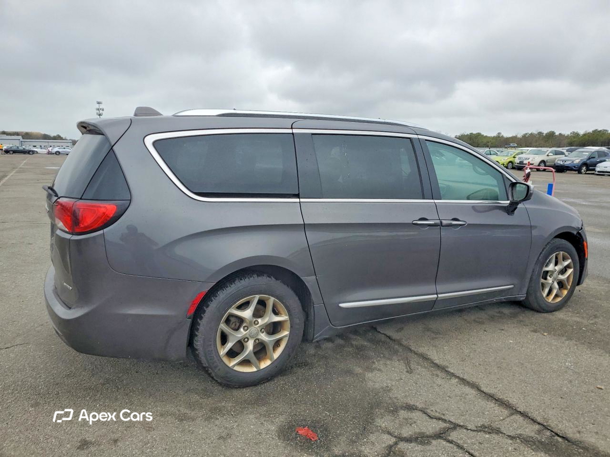 Chrysler Pacifica 2017