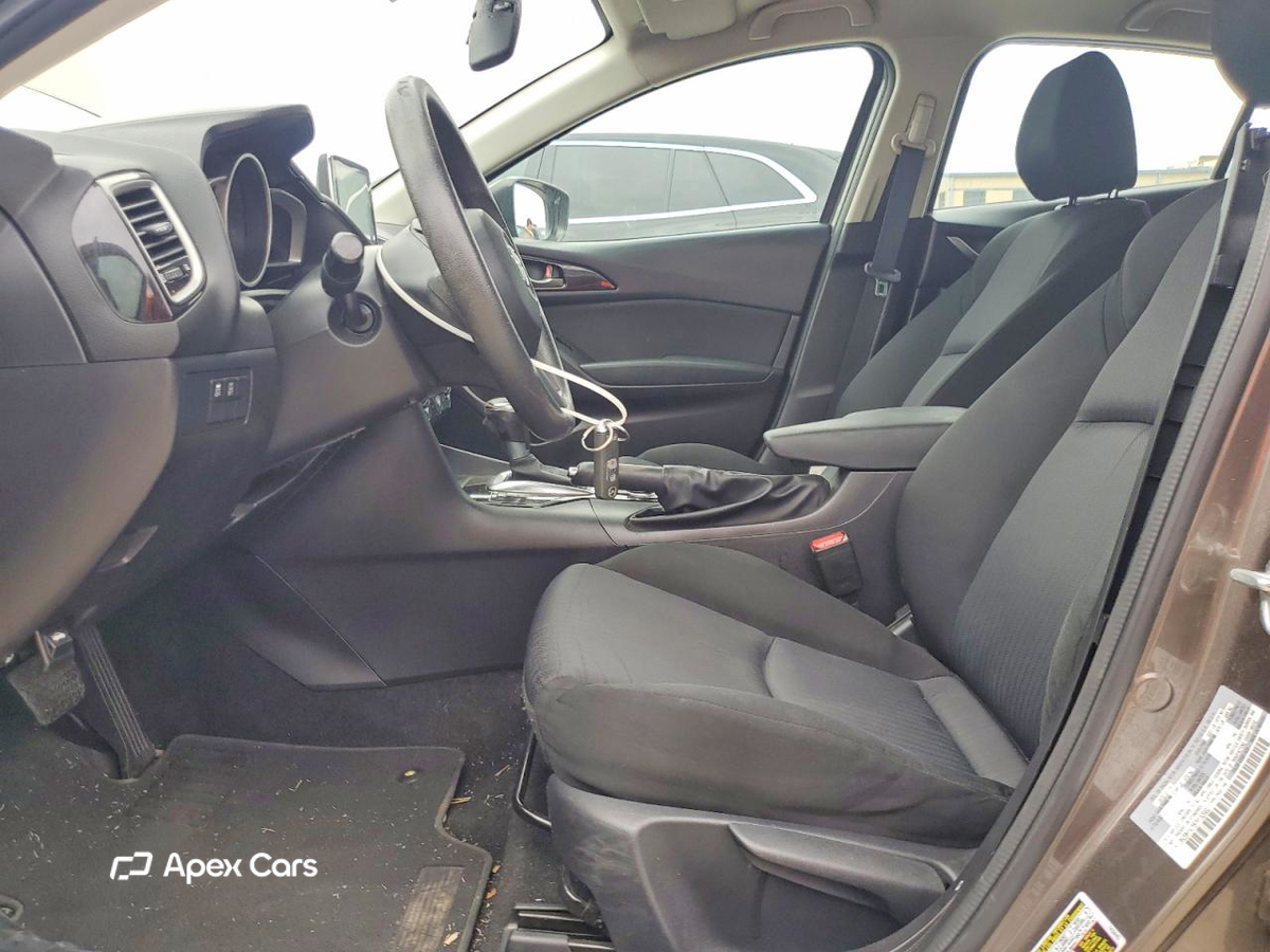 Mazda 3 2015