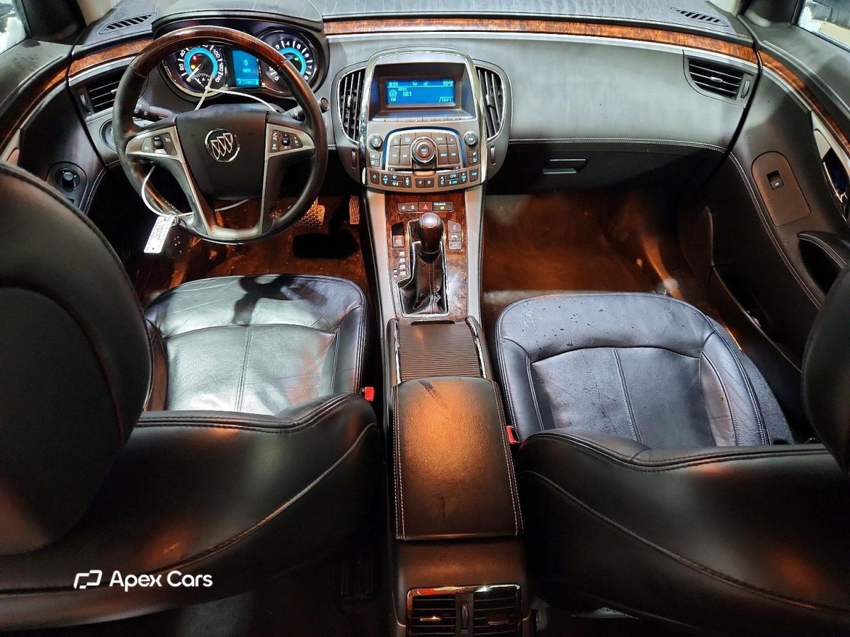 Buick LaCrosse 2011