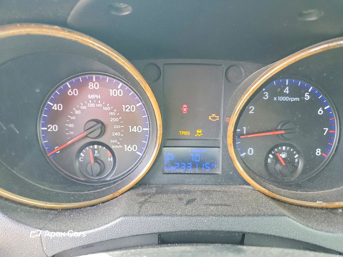 Hyundai Genesis 2012