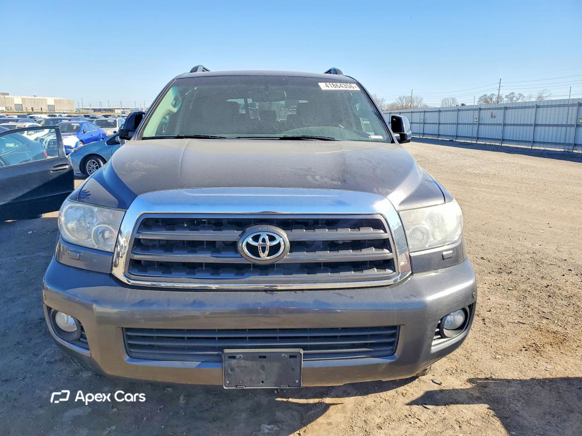 Toyota Sequoia 2016