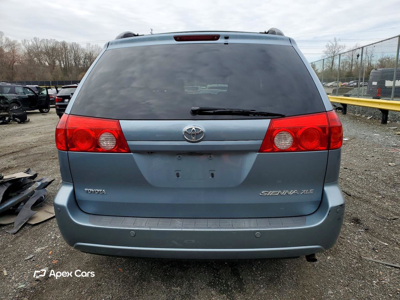 Toyota Sienna 2010