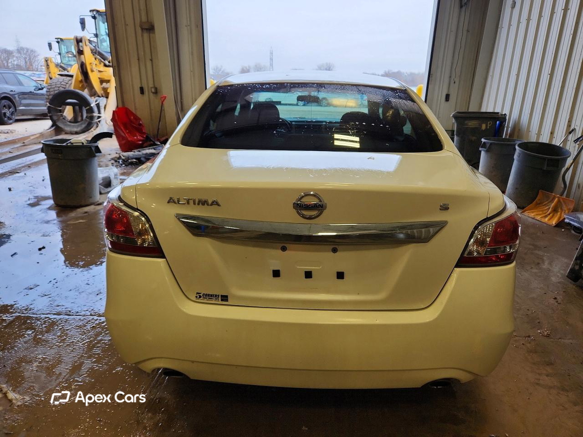 Nissan Altima 2015