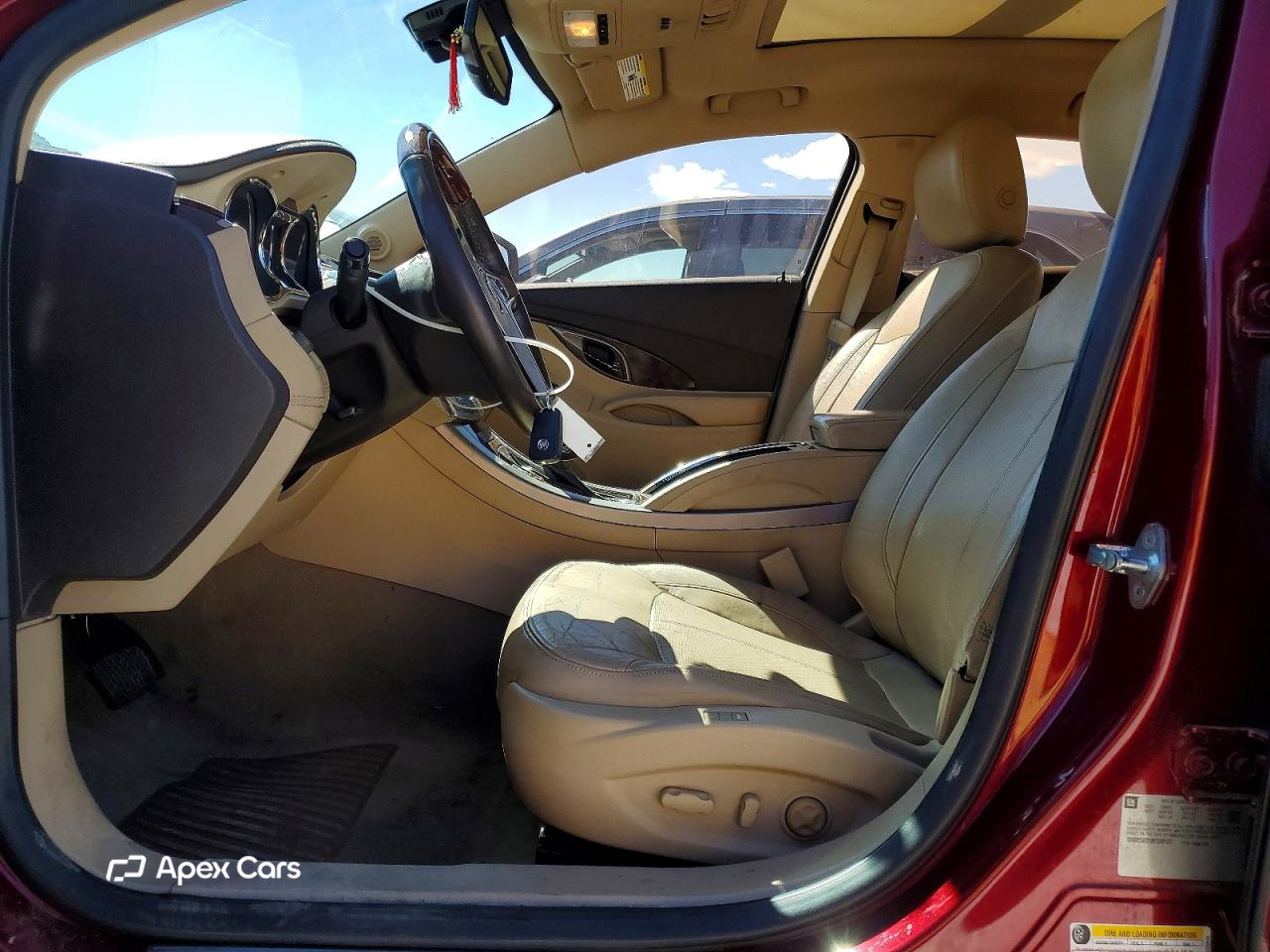 Buick LaCrosse 2011