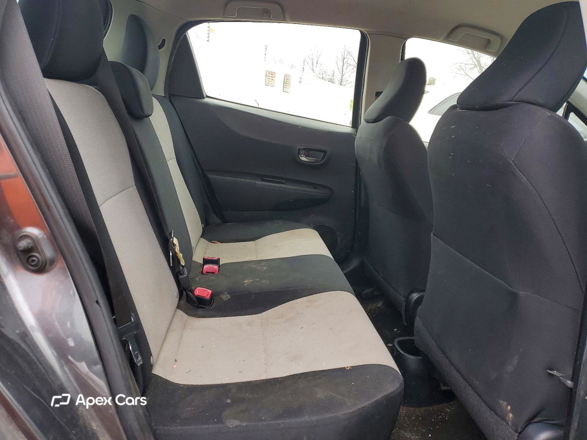 Toyota Yaris 2013