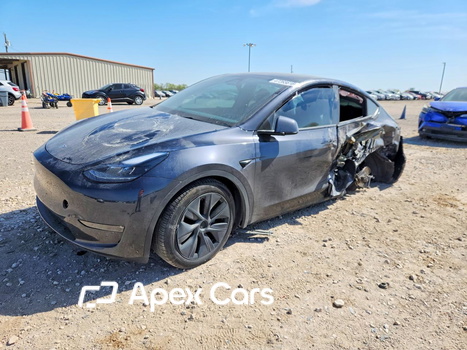 Tesla Model Y 2024 - Image 1 of 13