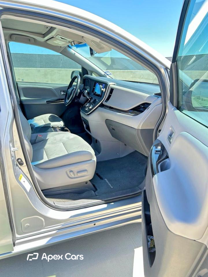 Toyota Sienna 2017