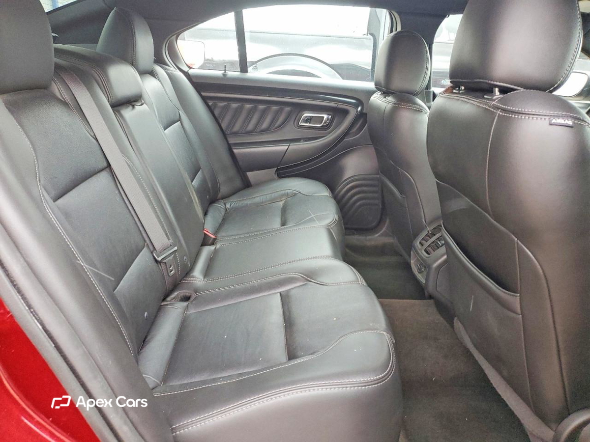 Ford Taurus 2015