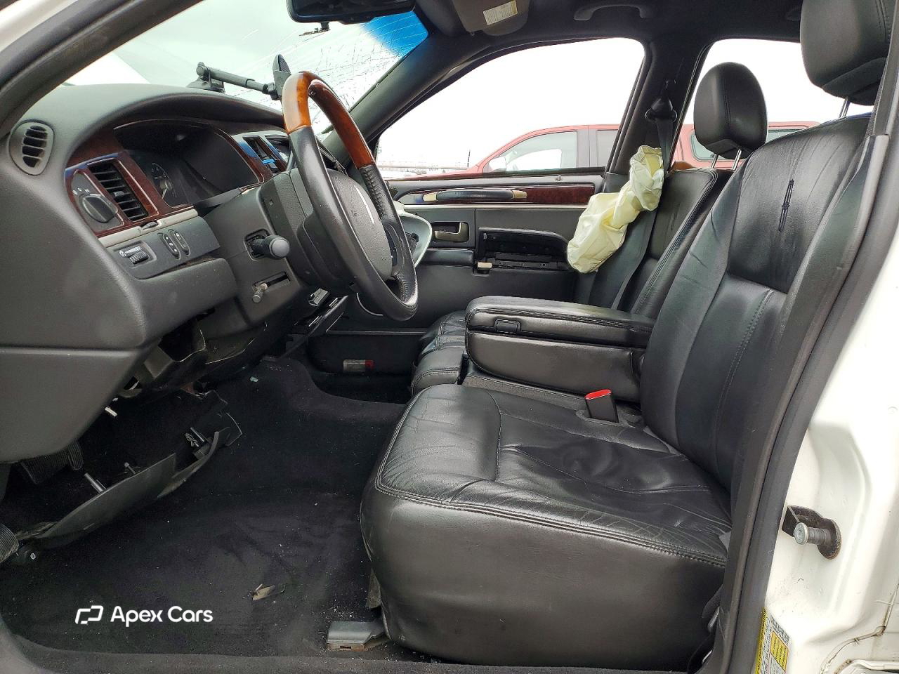 Lincoln Town Car 2010