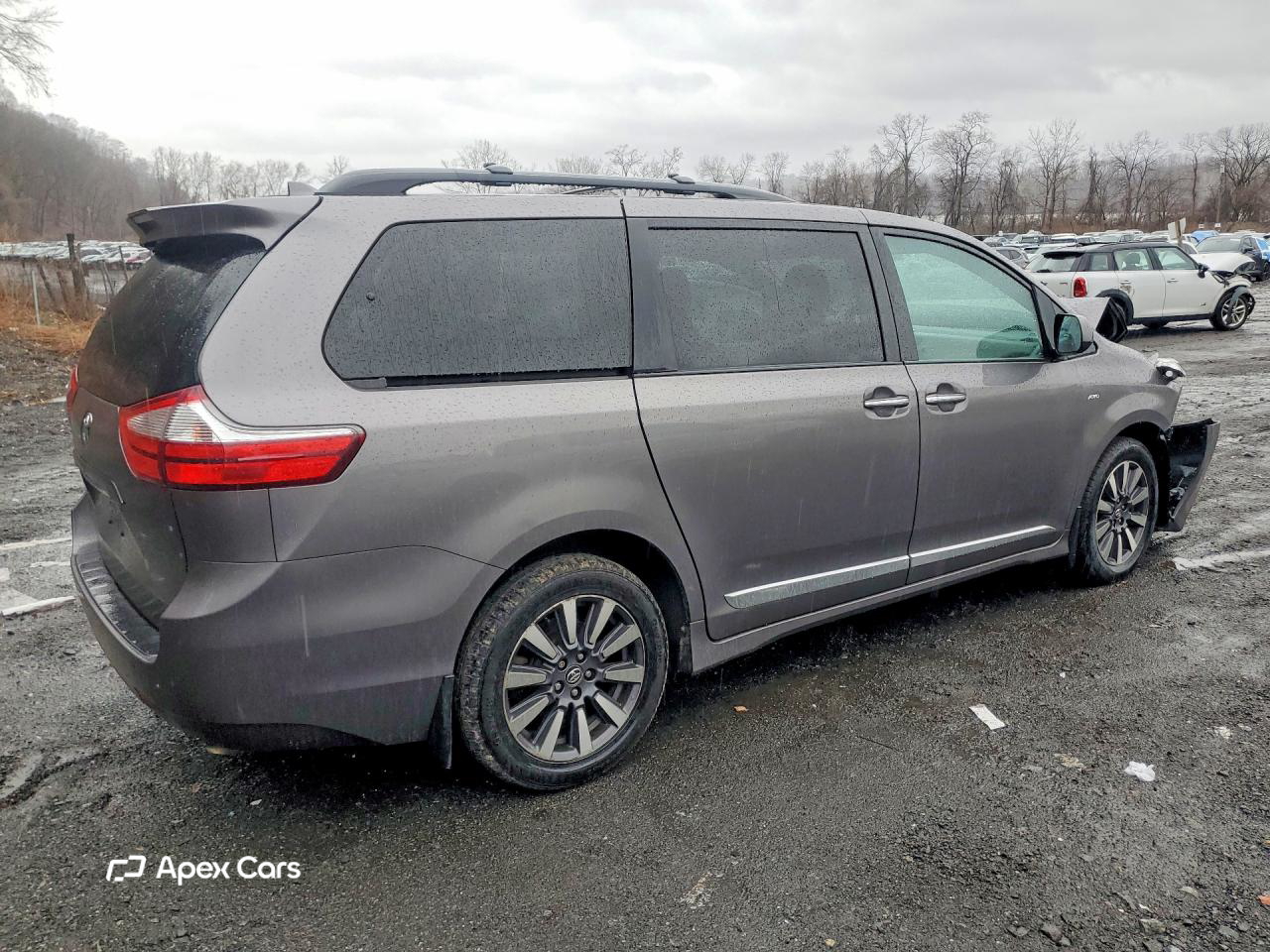Toyota Sienna 2018