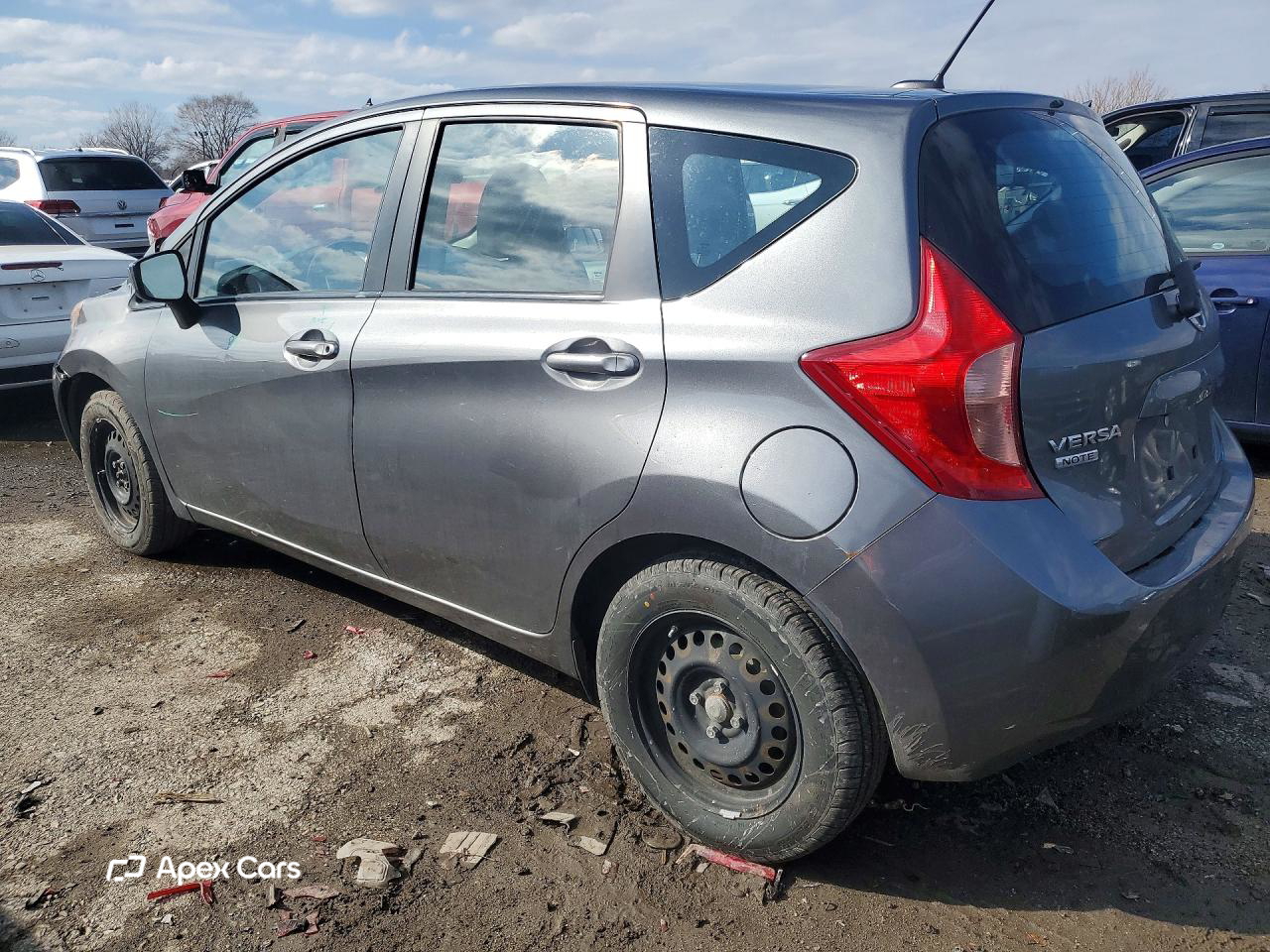 Nissan Versa 2016