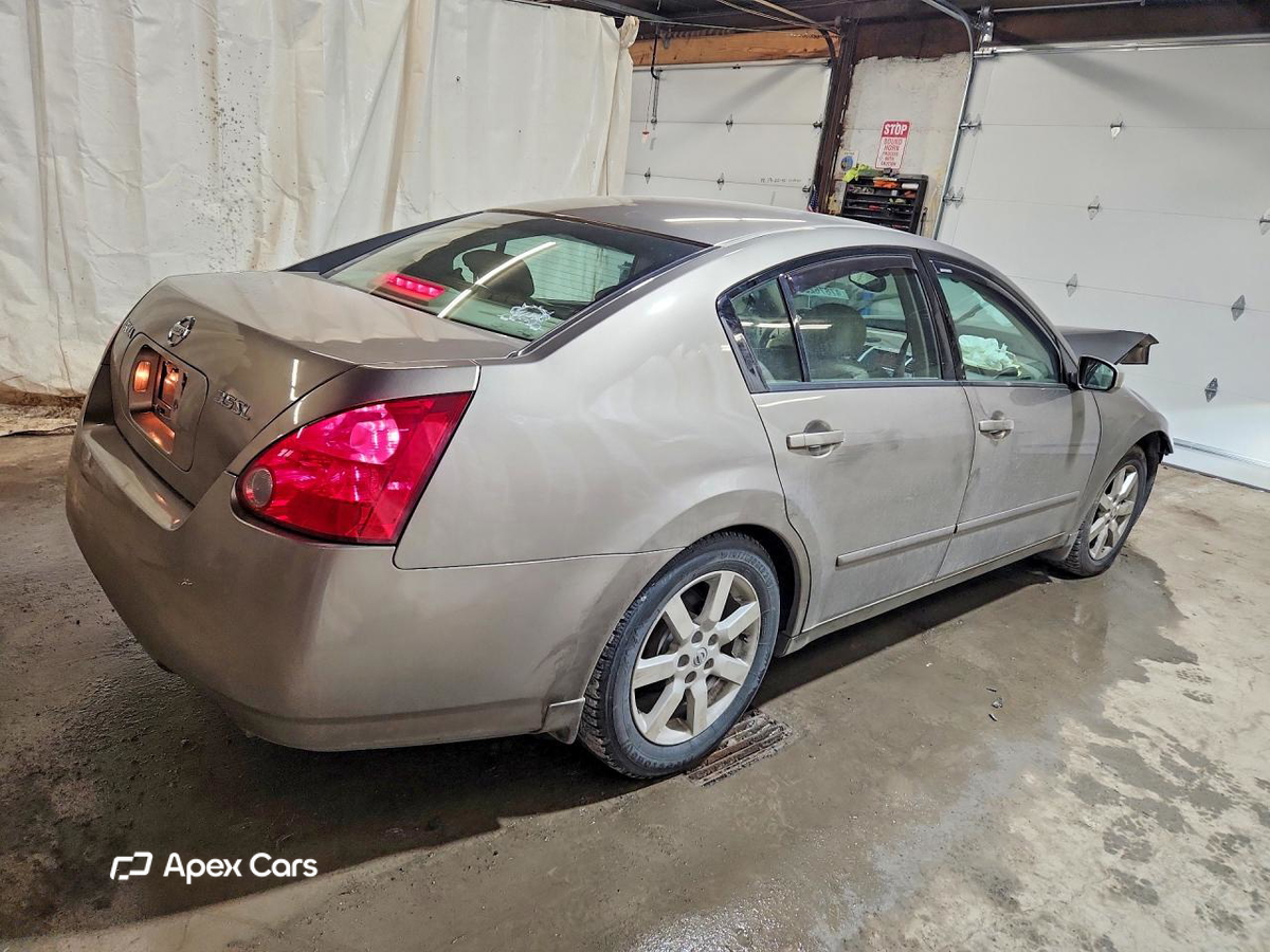 Nissan Maxima 2005