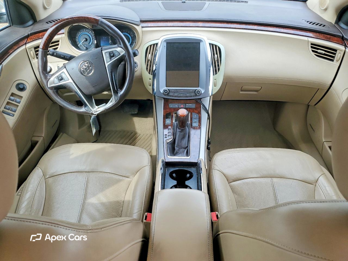 Buick LaCrosse 2011