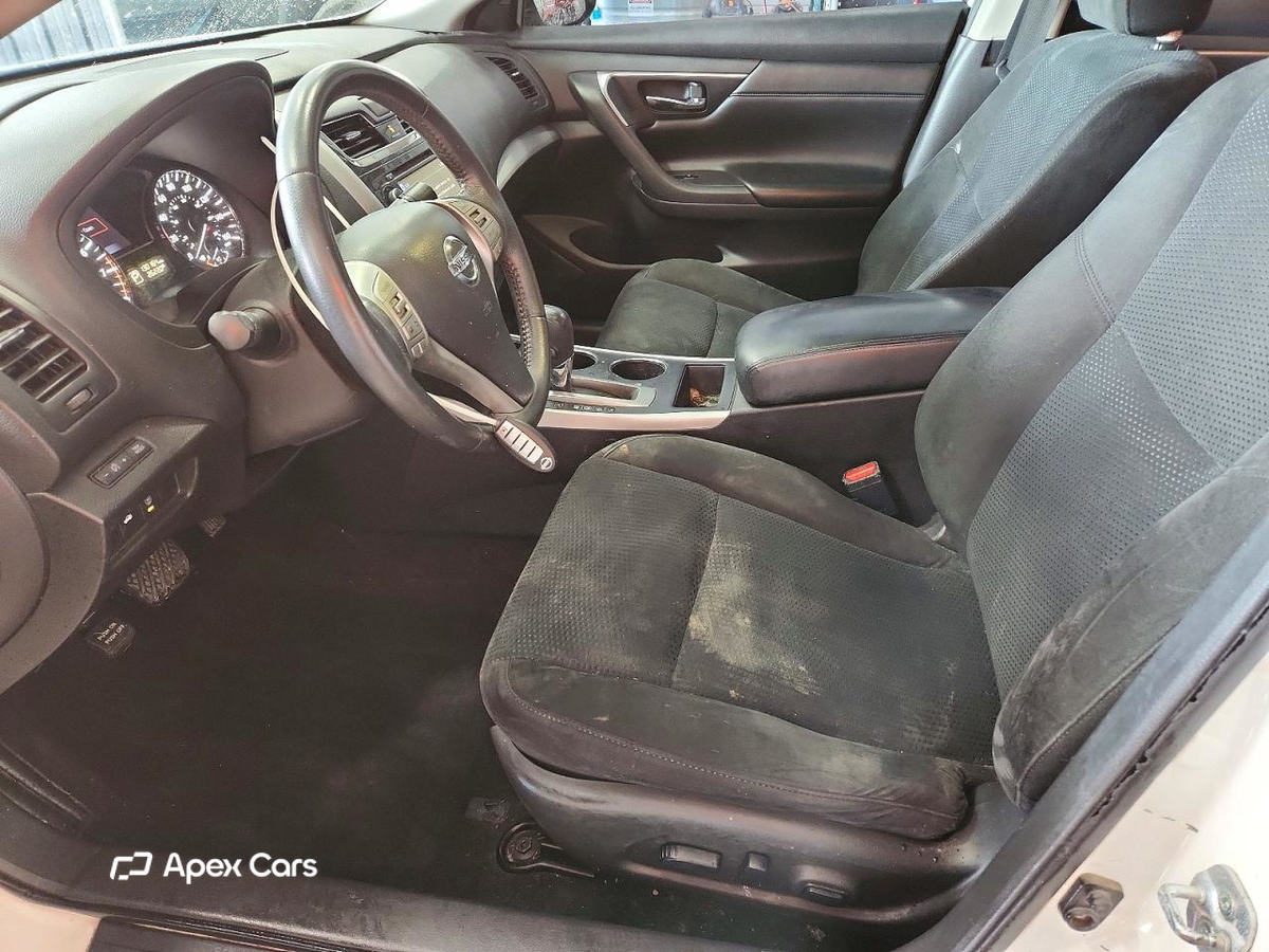 Nissan Altima 2015