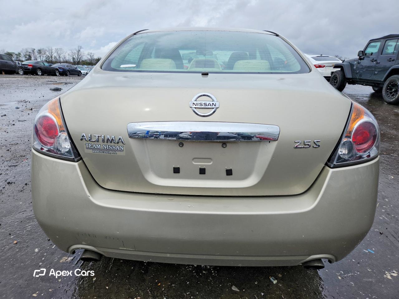 Nissan Altima 2010