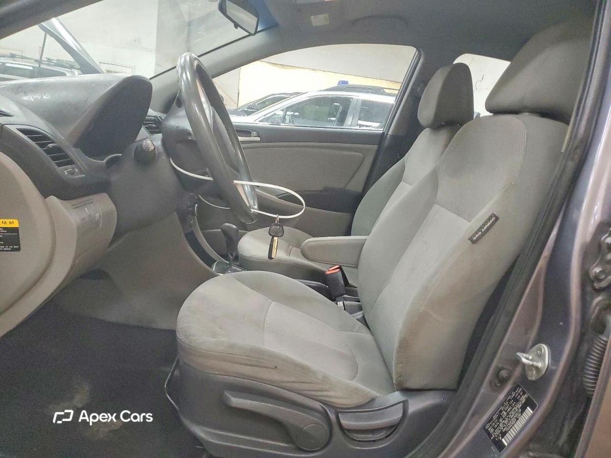 Hyundai Accent 2013