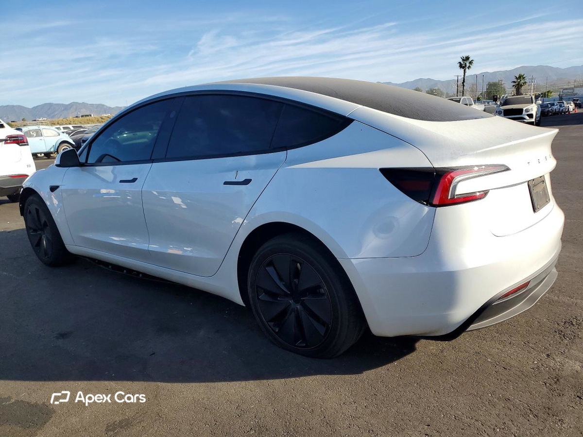 Tesla Model 3 2025