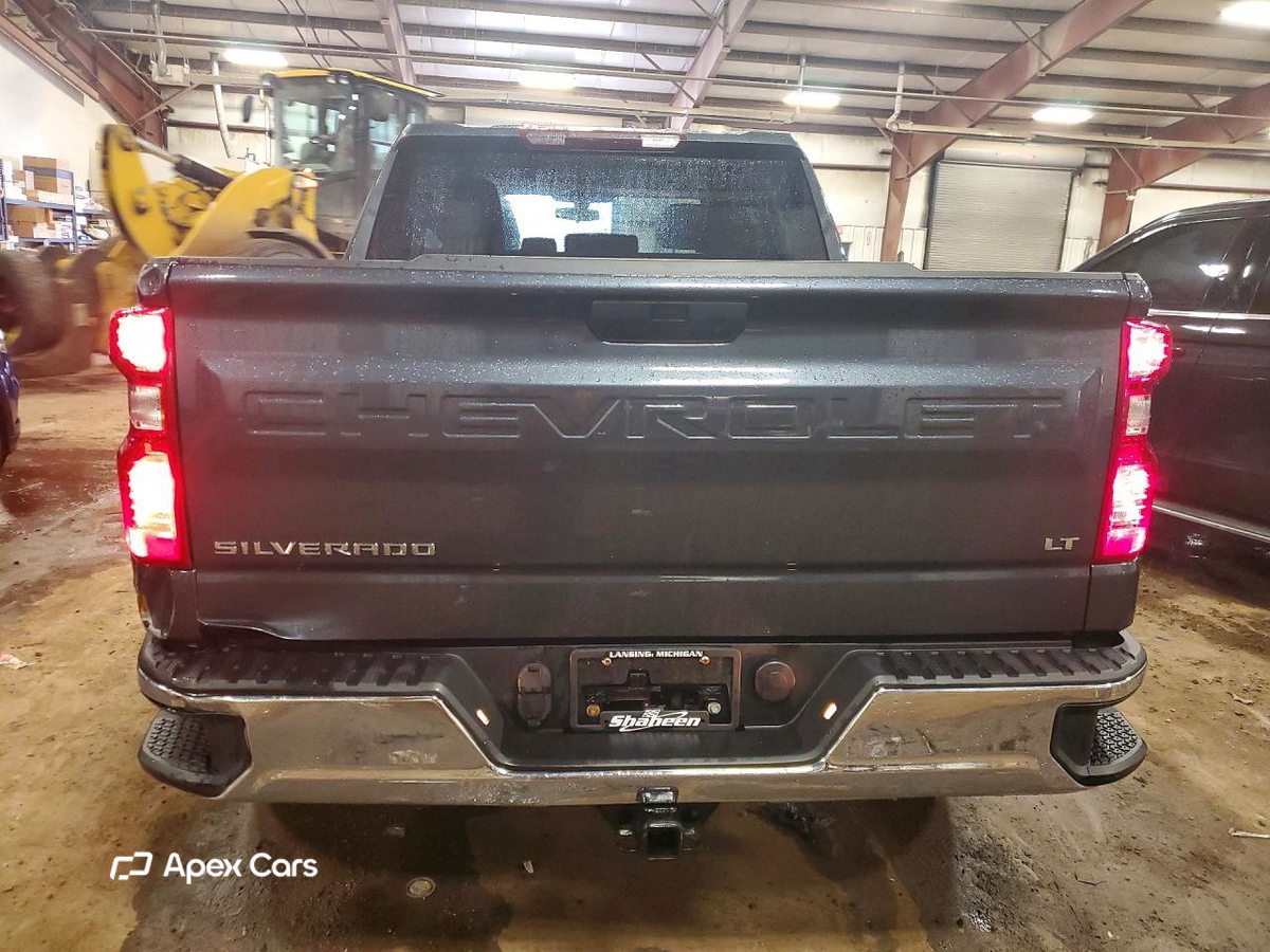 Chevrolet Silverado 2021