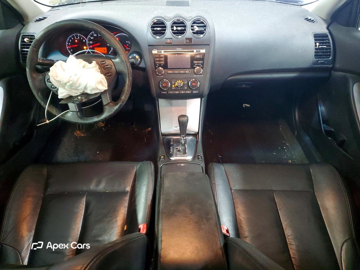Nissan Altima 2011