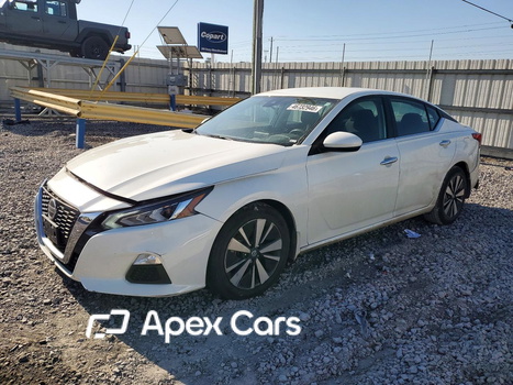 Nissan Altima 2022 - Image 1 of 13