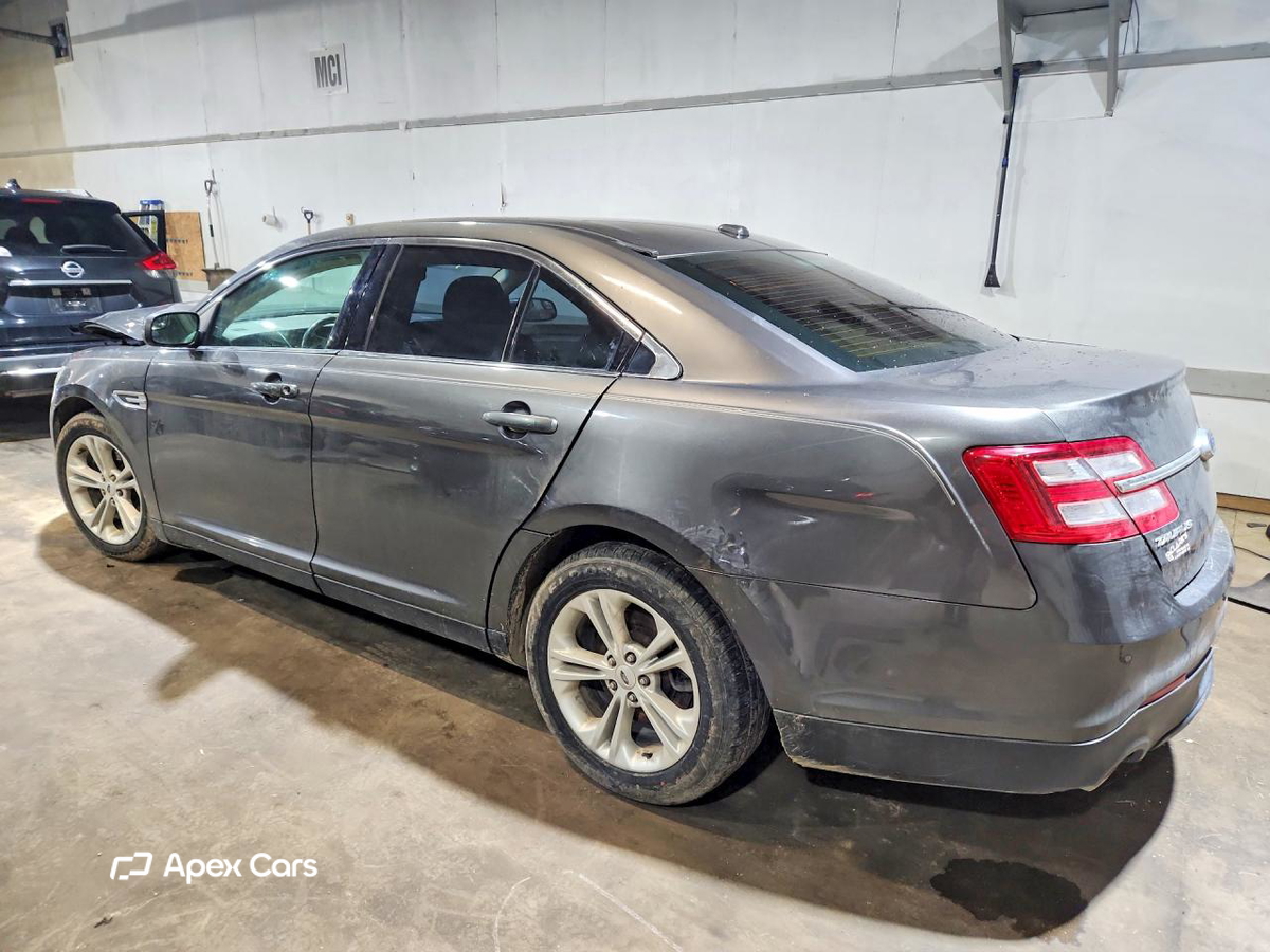 Ford Taurus 2015