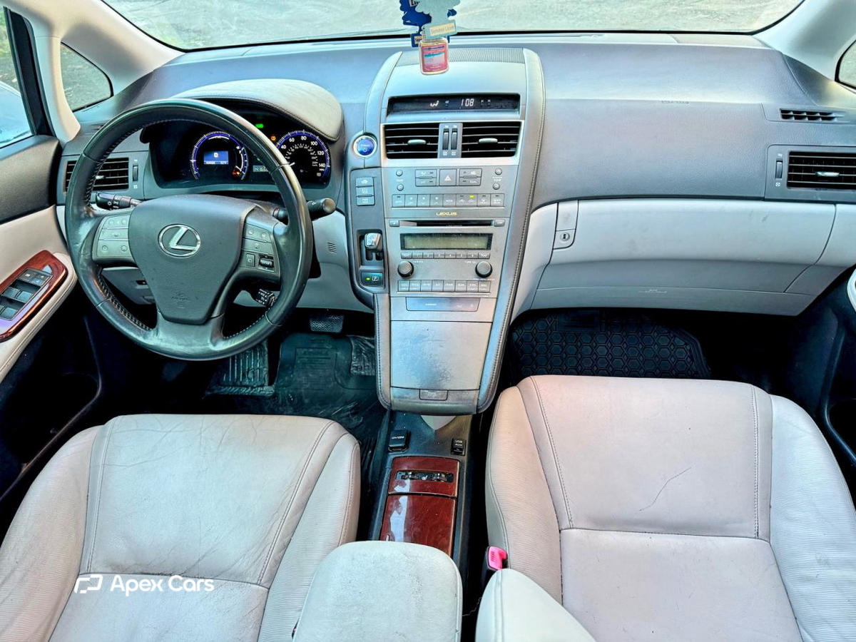 Lexus HS 2010