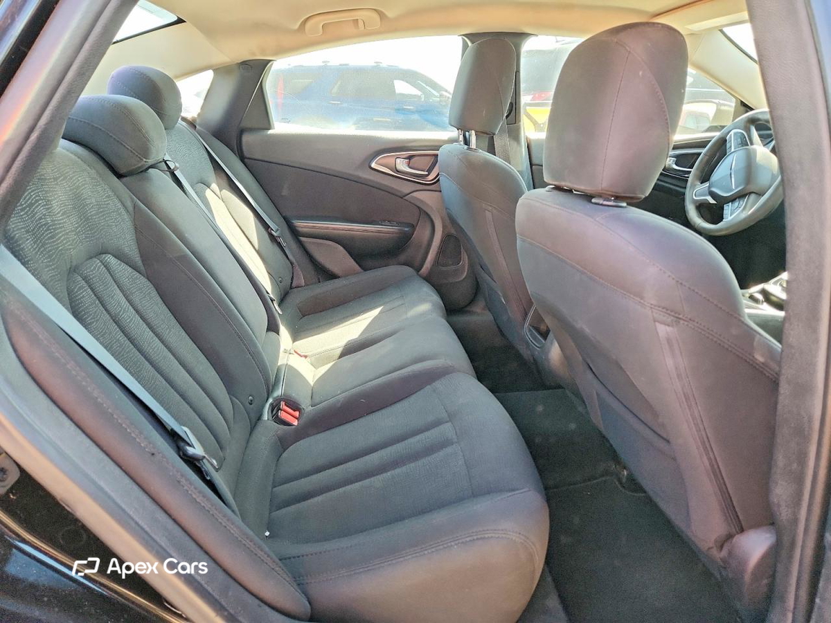 Chrysler 200 2015