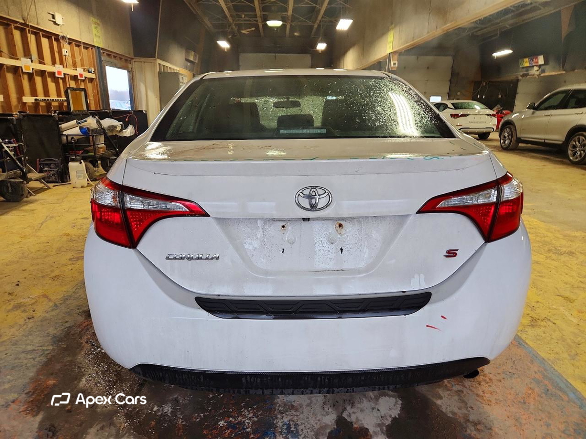 Toyota Corolla 2015